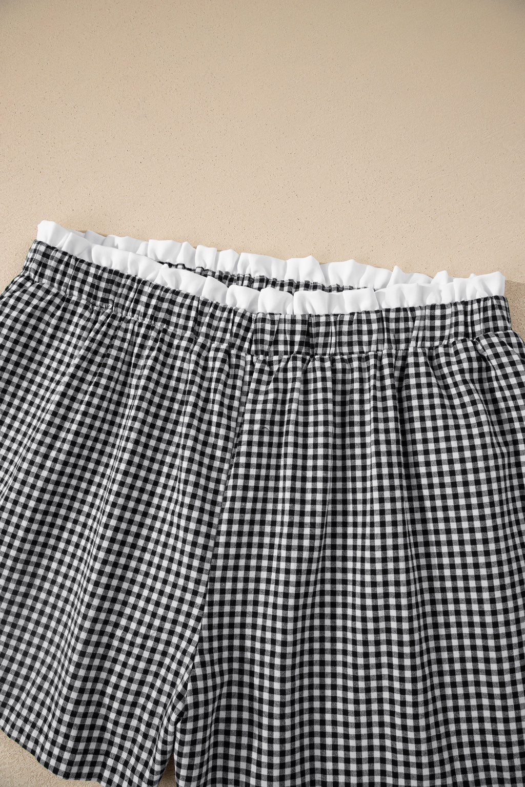 Plus size red plaid print shorts with contrast trim from Dear-Lover, made of 100% cotton, designed for comfortable plus size bottoms.