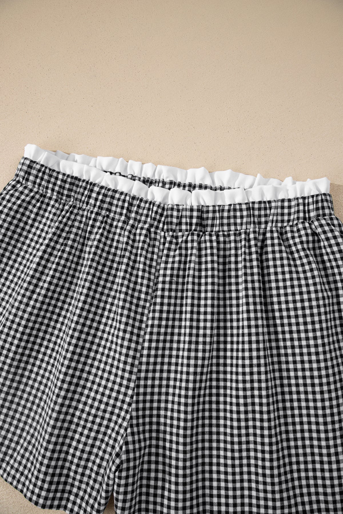 Plus size red plaid print shorts with contrast trim from Dear-Lover, made of 100% cotton, designed for comfortable plus size bottoms.