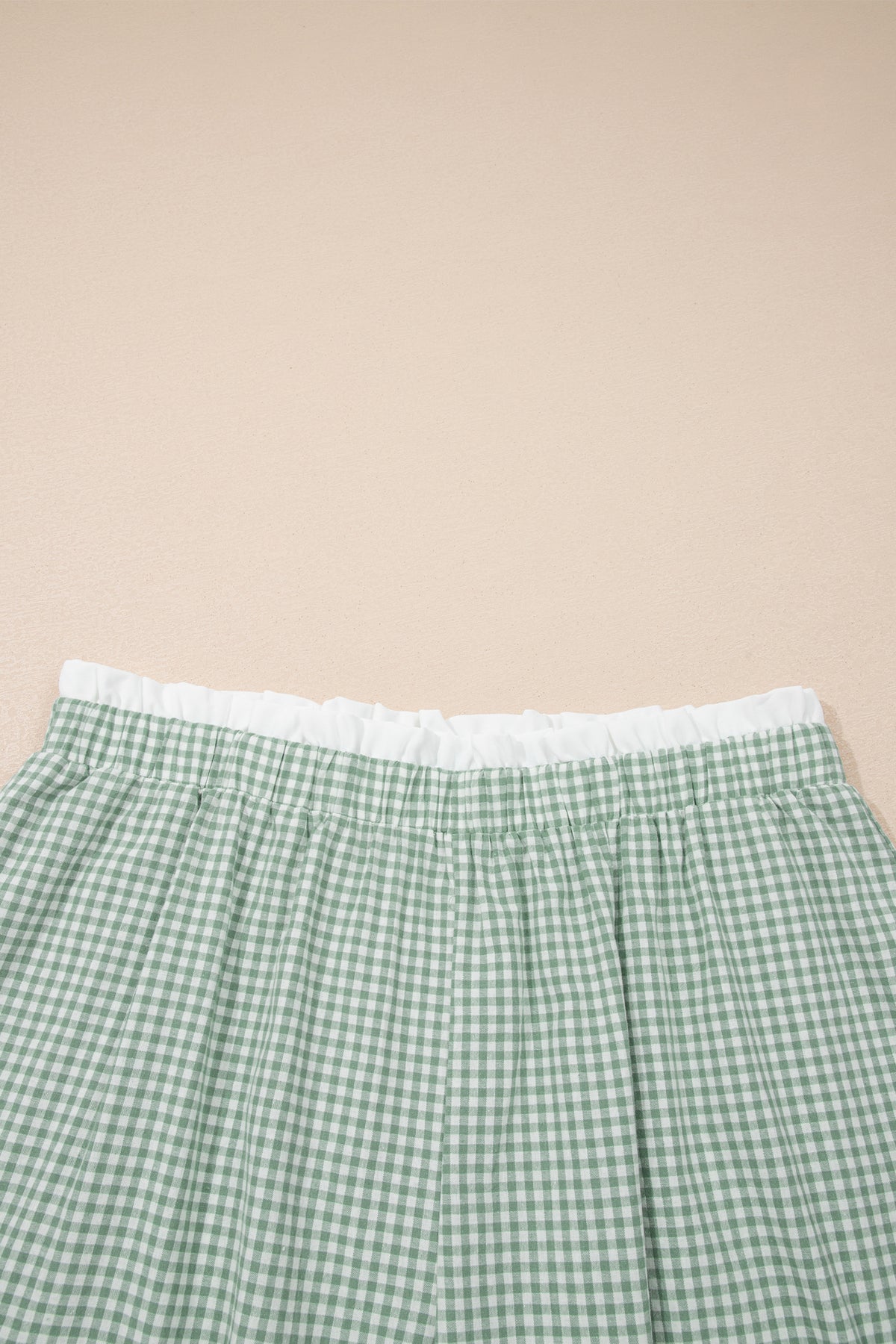 Plus size red plaid print shorts with contrast trim from Dear-Lover, made of 100% cotton, casual plus size bottoms.