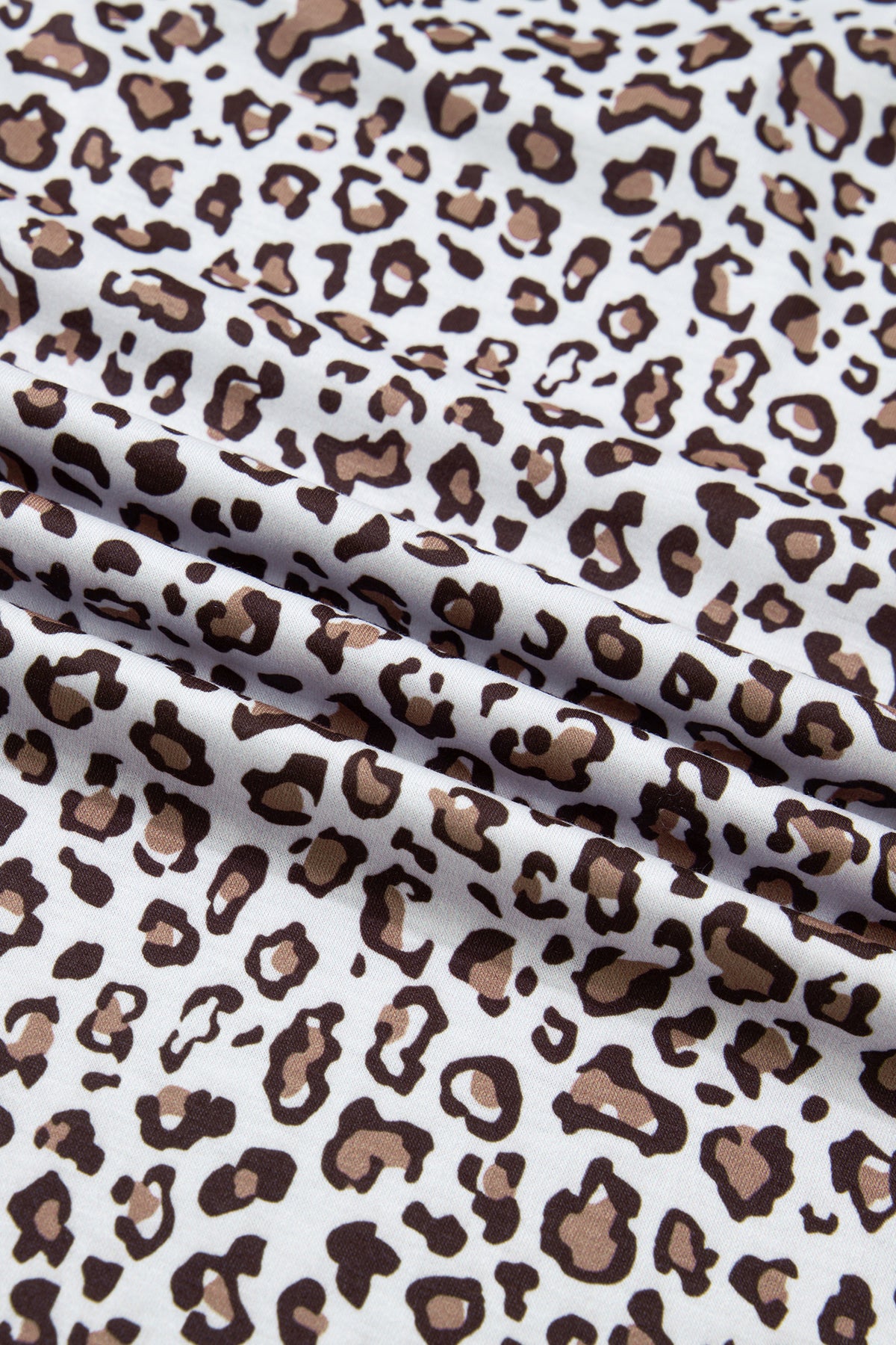 Plus size leopard vest with khaki color and contrast trim, made of polyester and elastane, from Dear-Lover Plus Size Tops collection.