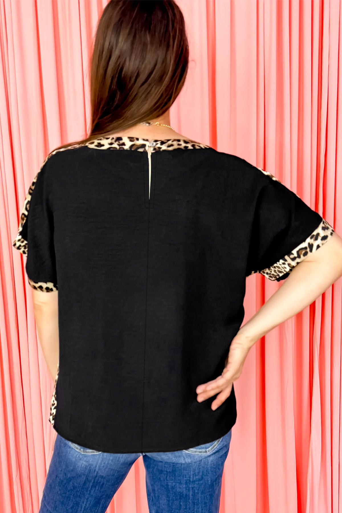 Black plus size leopard patchwork round neck loose tee from Dear-Lover, made of polyester, featuring a relaxed fit and stylish leopard design.