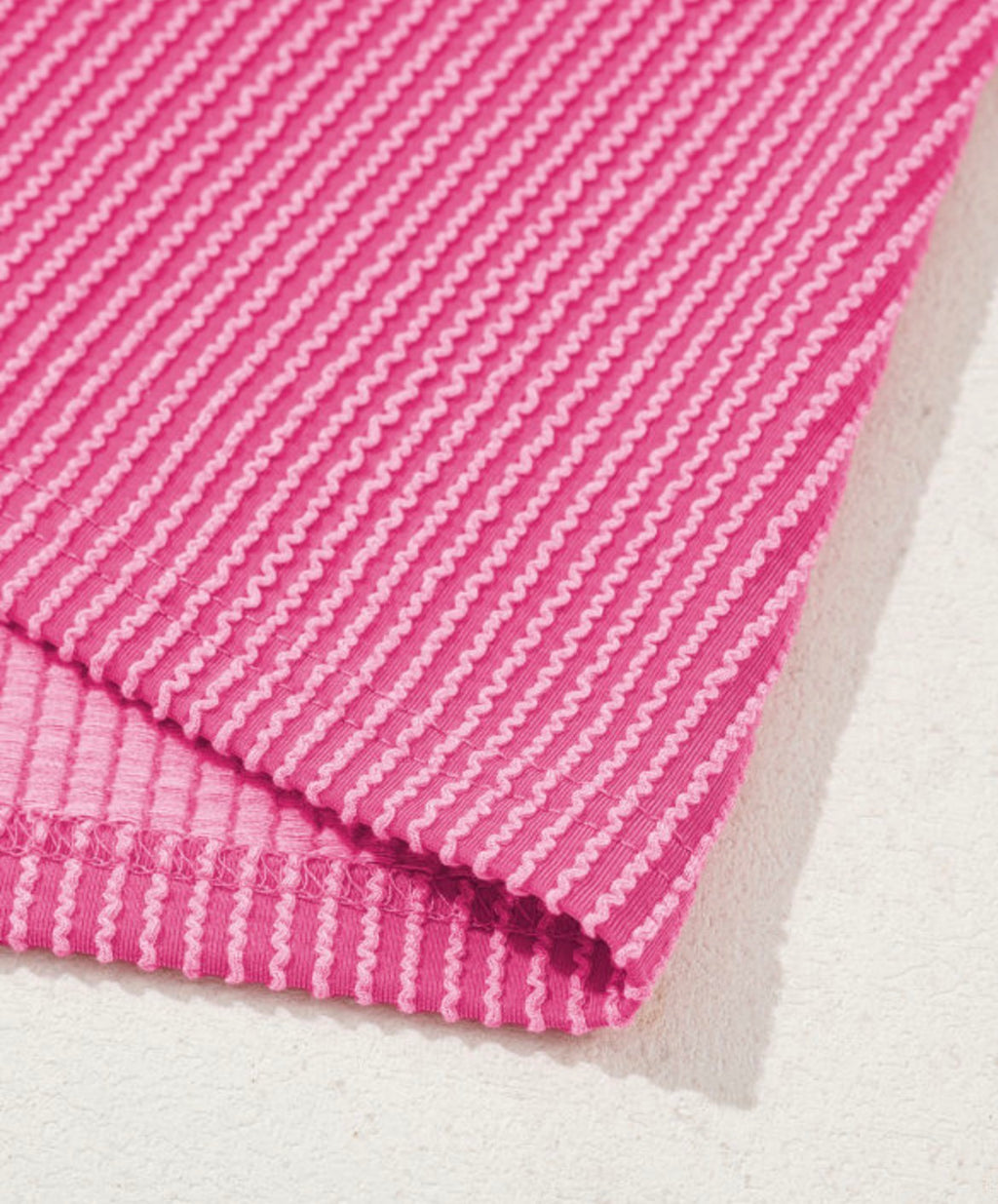 Pink ribbed T-shirt from Dear-Lover Dropshipping featuring a fitted, casual style with short sleeves and a crew neckline.