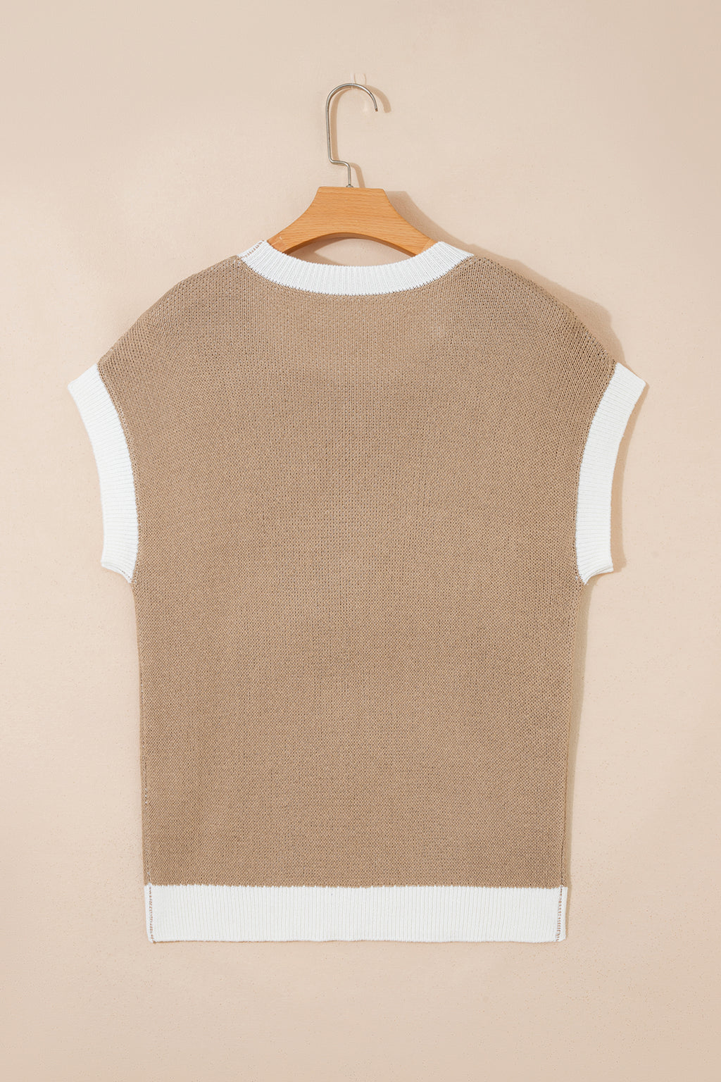 Dear-Lover short sleeve sweater with goat and horse shoe pattern, contrast trim, made of 100% viscose, casual and stylish design.