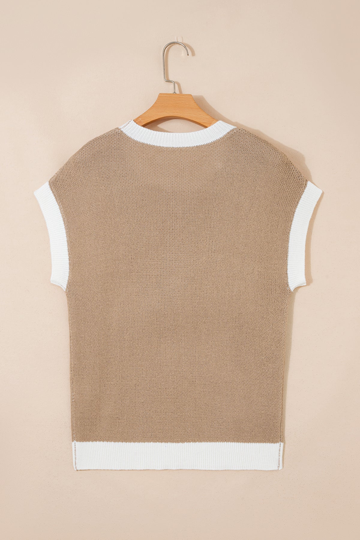 Dear-Lover short sleeve sweater with goat and horse shoe pattern, contrast trim, made of 100% viscose, casual and stylish design.