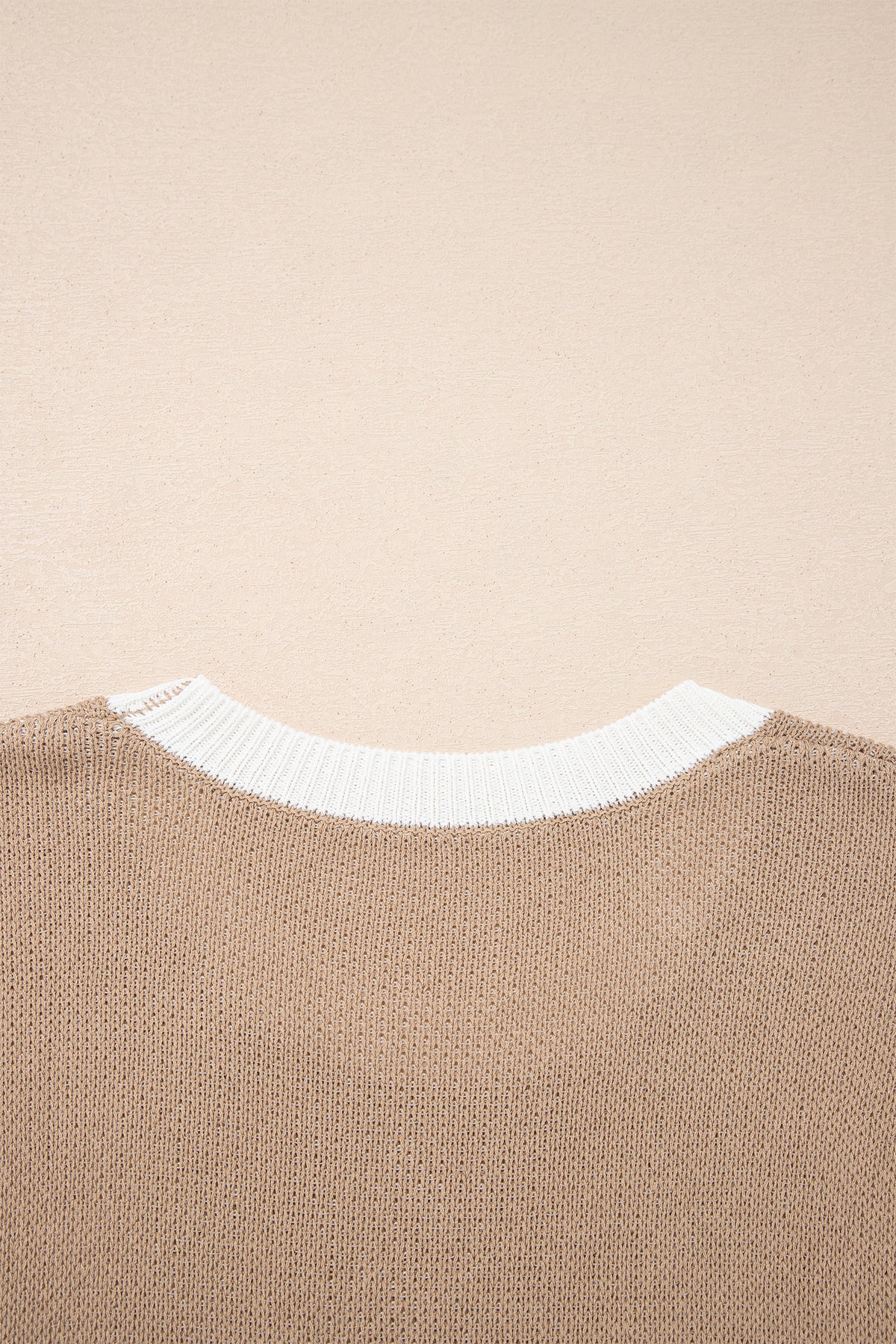Dear-Lover short sleeve sweater with goat and horse shoe pattern, contrast trim, made of 100% viscose, stylish casual knitwear.