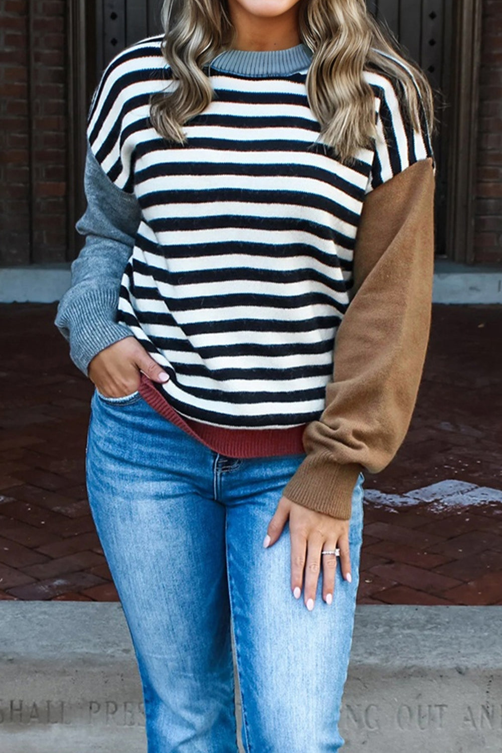 Black striped panels chic sweater from Dear-Lover with colorblock sleeves, made of viscose, polyester, and polyamide.