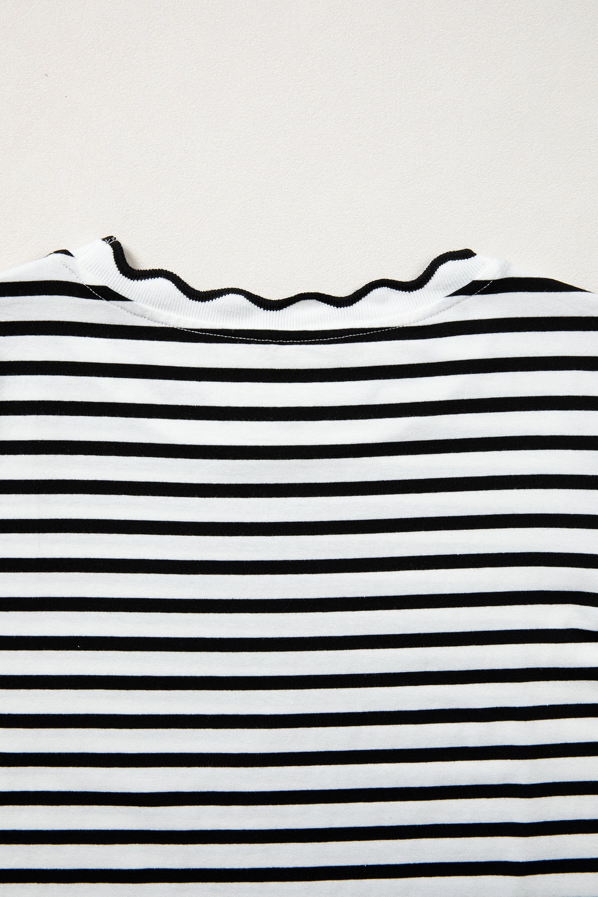 Black stripe scalloped trim round neck T-shirt from Dear-Lover, casual tops with a stylish scalloped neckline and comfortable fit.
