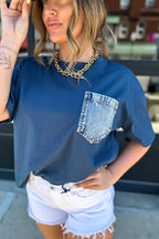 Sail blue color block casual short sleeve top with chest pocket and patches, made of cotton and elastane from Dear-Lover Dropshipping.