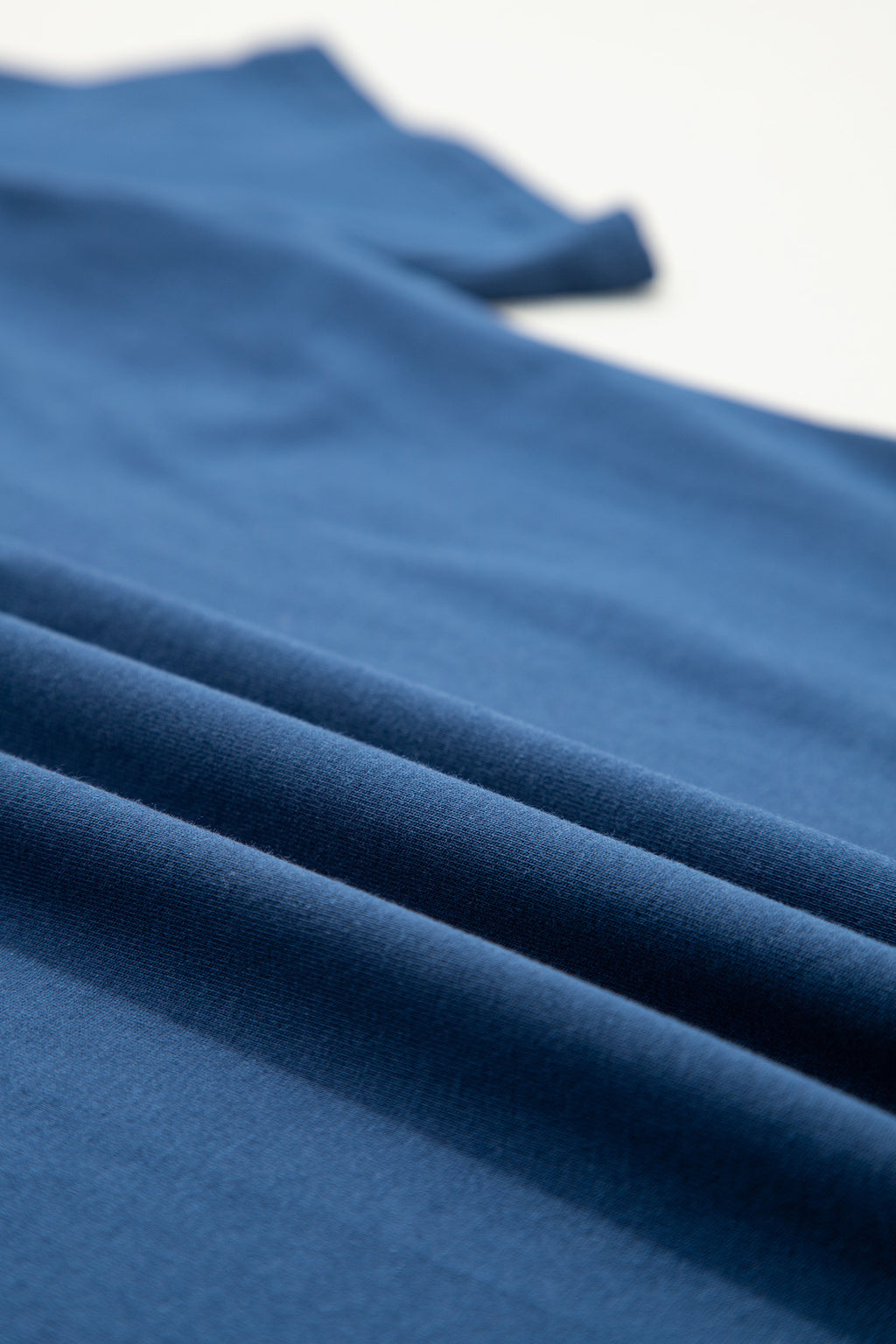 Sail Blue color block casual short sleeve top with chest pocket patches, made of cotton and elastane, by Dear-Lover Dropshipping.