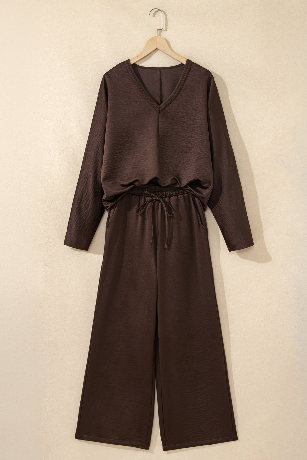 Dark brown braided V-neck long sleeve loose top with drawstring high waist pants, two-piece set from Dear-Lover Dropshipping.