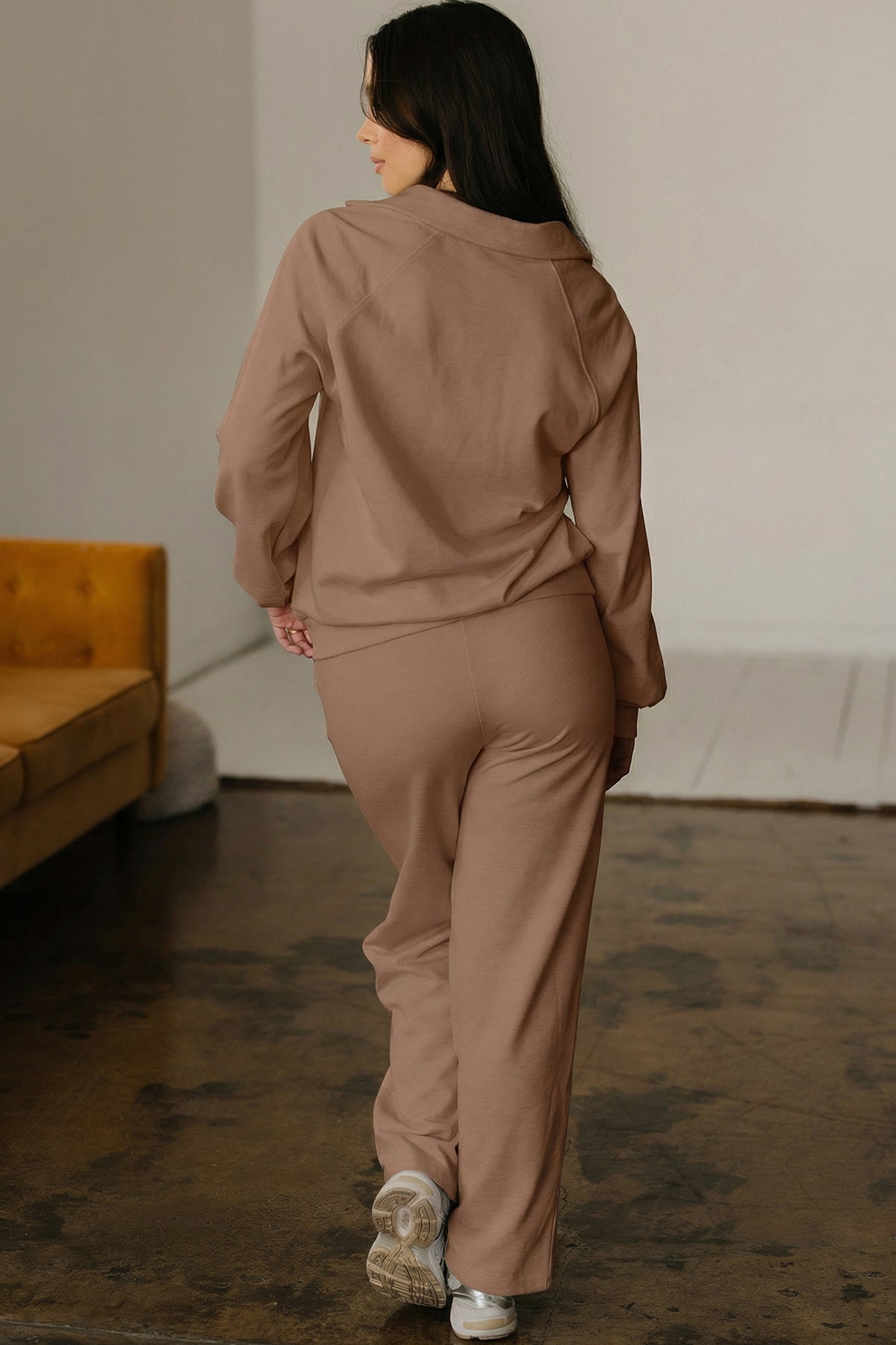 Dark khaki Dear-Lover two-piece set with polo collar V-neck pullover and drawstring sweatpants, made of polyester and cotton.