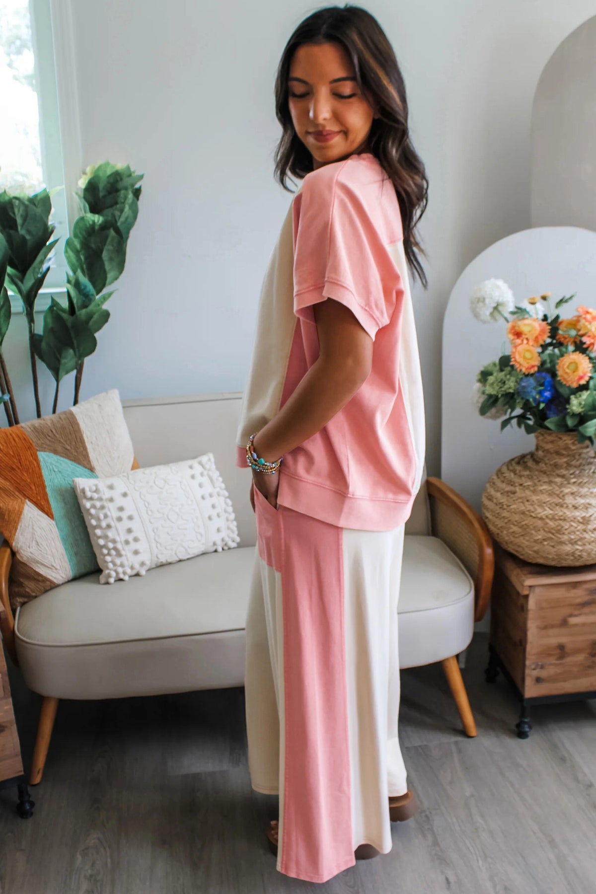 White two-tone color block patchwork tee and drawstring loose pant set by Dear-Lover, casual two-piece outfit for women.