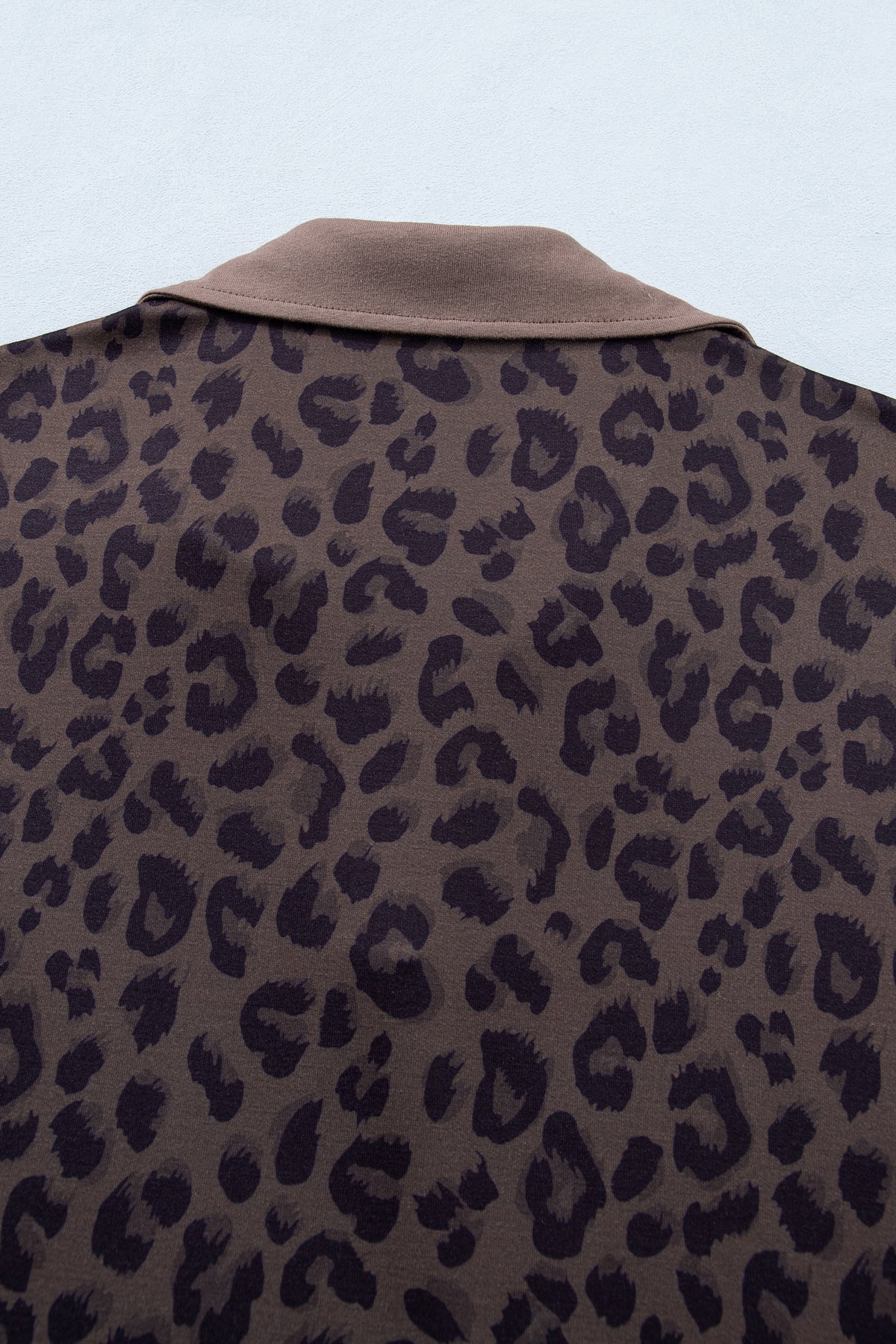 Brown leopard print two-piece short set with V-neck collar from Dear-Lover, made of polyester and elastane, casual and stylish.