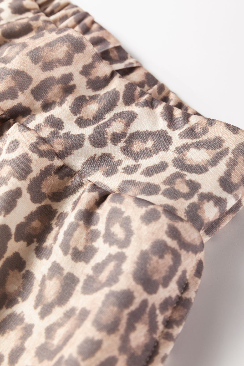 Light French beige leopard print V-neck pullover and mini skirt set by Dear-Lover, stylish two-piece dress for casual wear.