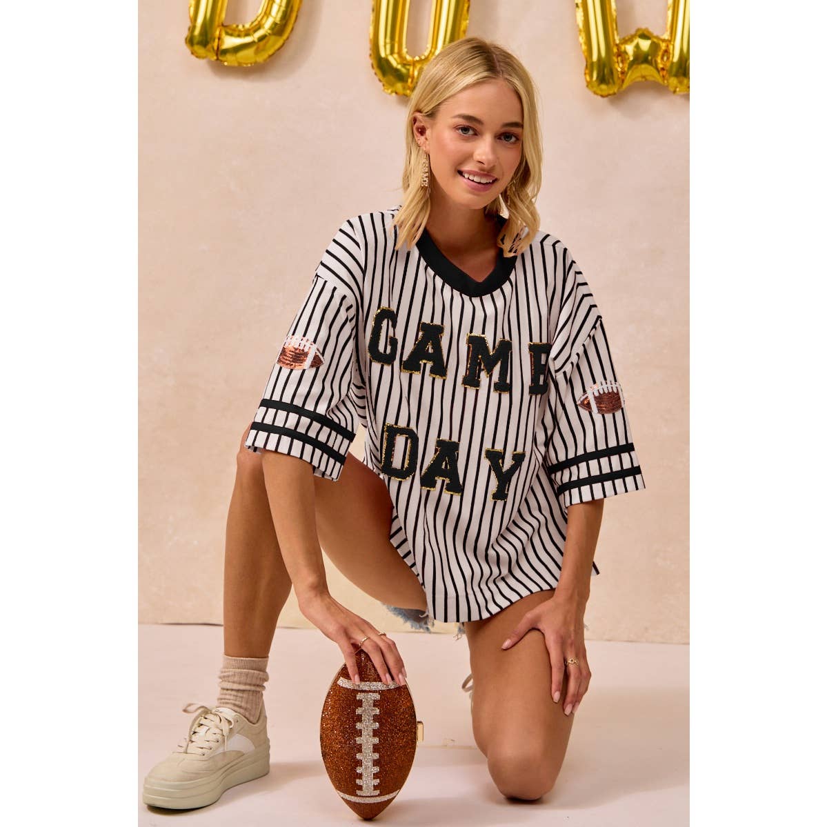 GAMEDAY THEME STRIPE KNIT TOP WITH SLEEVE PATCHED