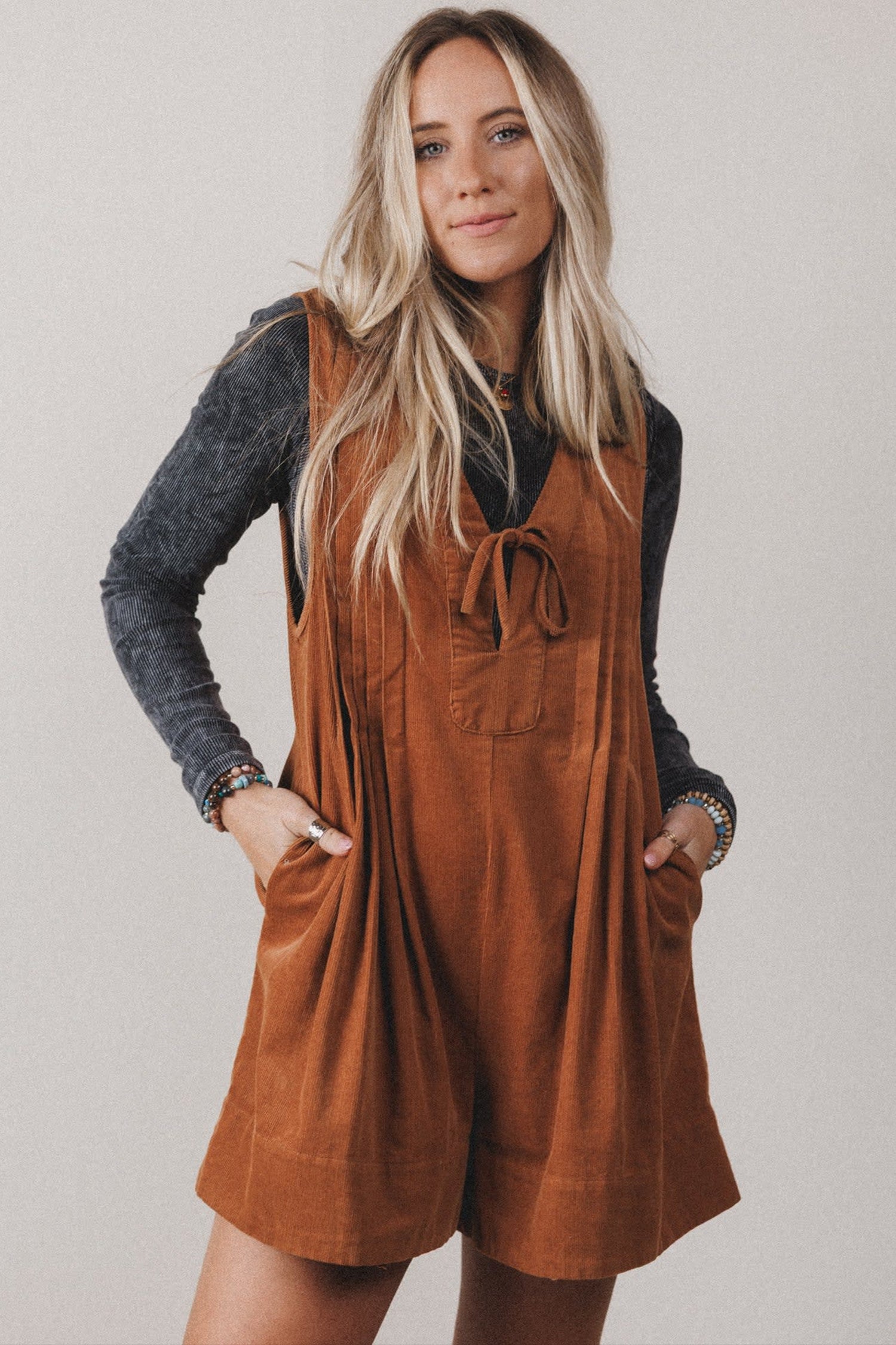 Cinnamon Solid Color Tie V Neck Sleeveless Corduroy Romper
