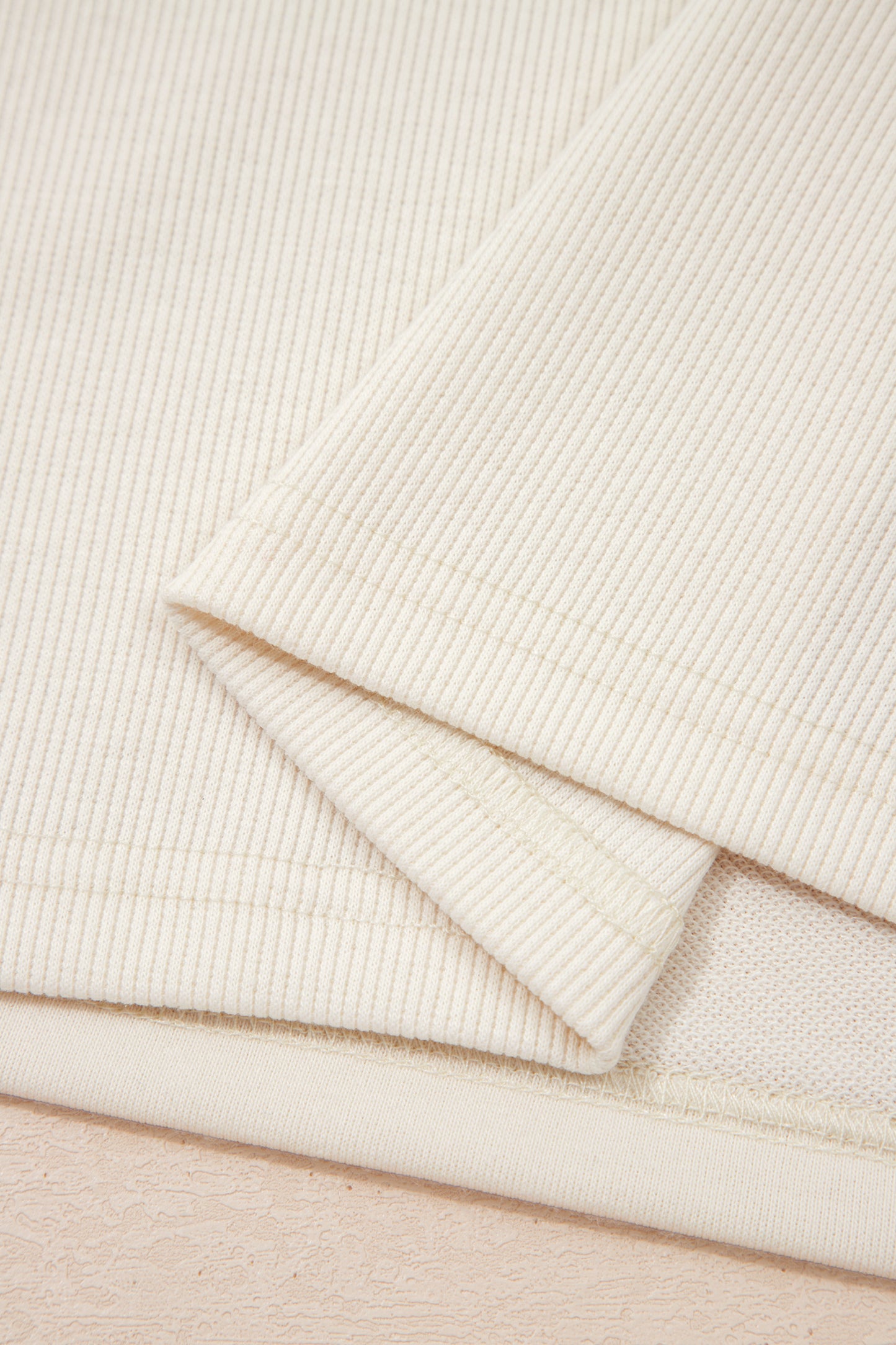 Jet Stream Solid Color Contrast Textured Patchwork Raw Edge 2pcs Short Set