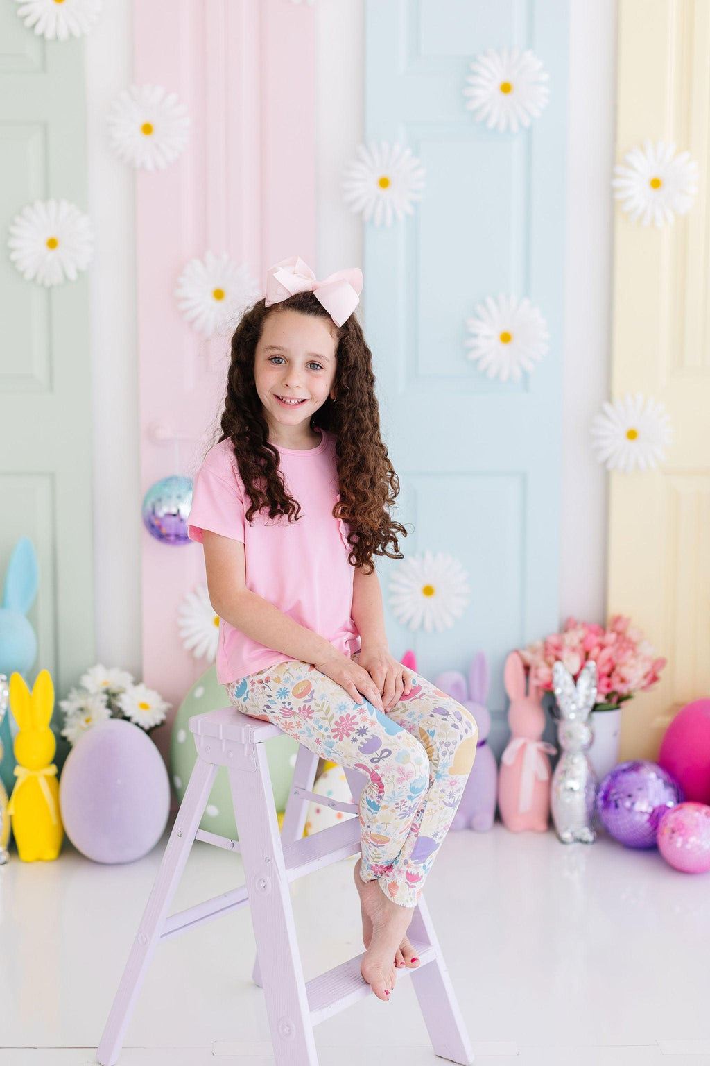 Pastel floral bunnies leggings for babies by Mila & Rose, featuring cute bunny and floral patterns in soft pastel colors.