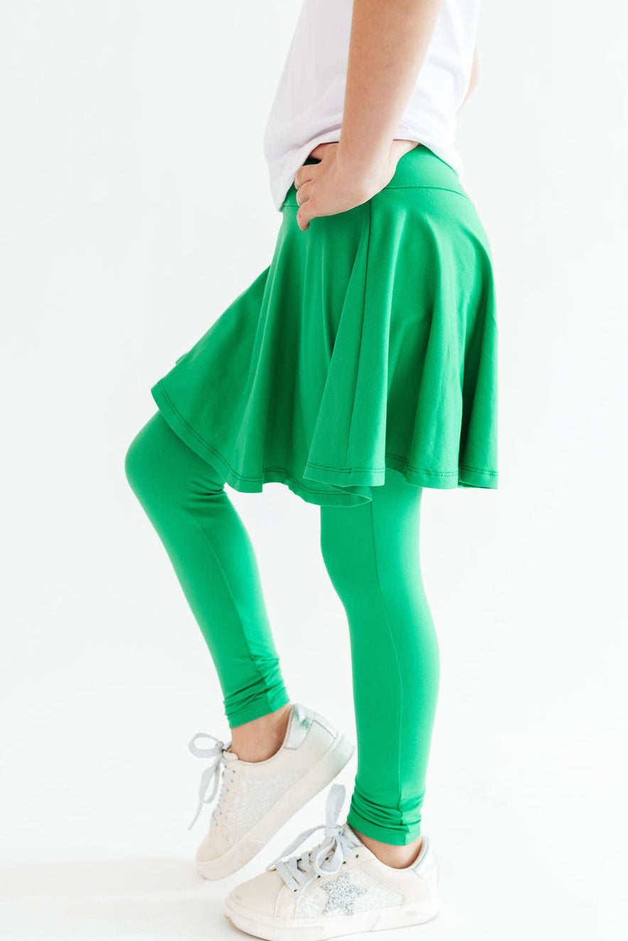 Kelly Green Mila & Rose skegging with a twirl pattern, fitted athletic leggings for active wear.