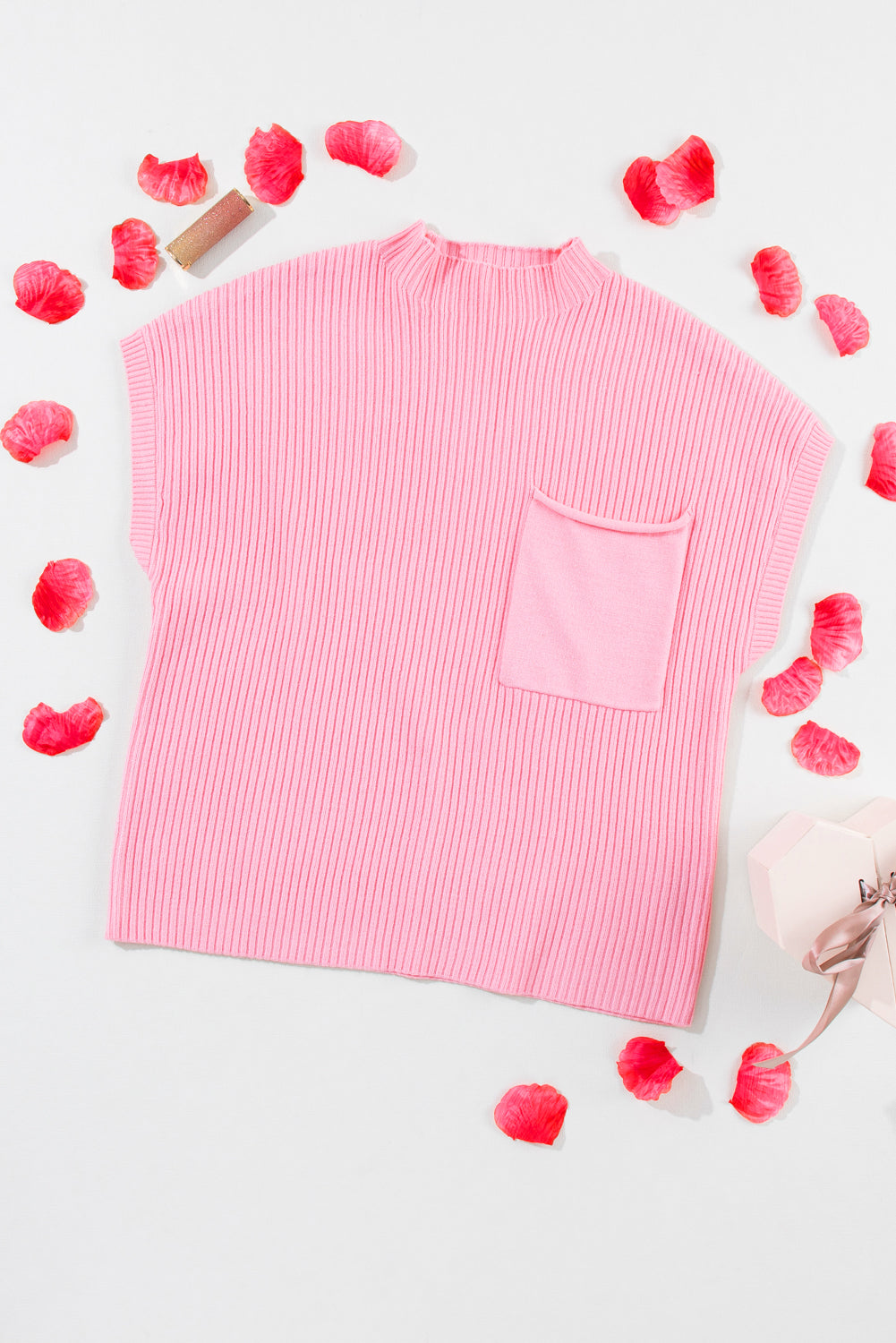 Mommas Hive oatmeal ribbed knit short sleeve sweater with patch pocket, made of viscose, polyester, and polyamide fabric.