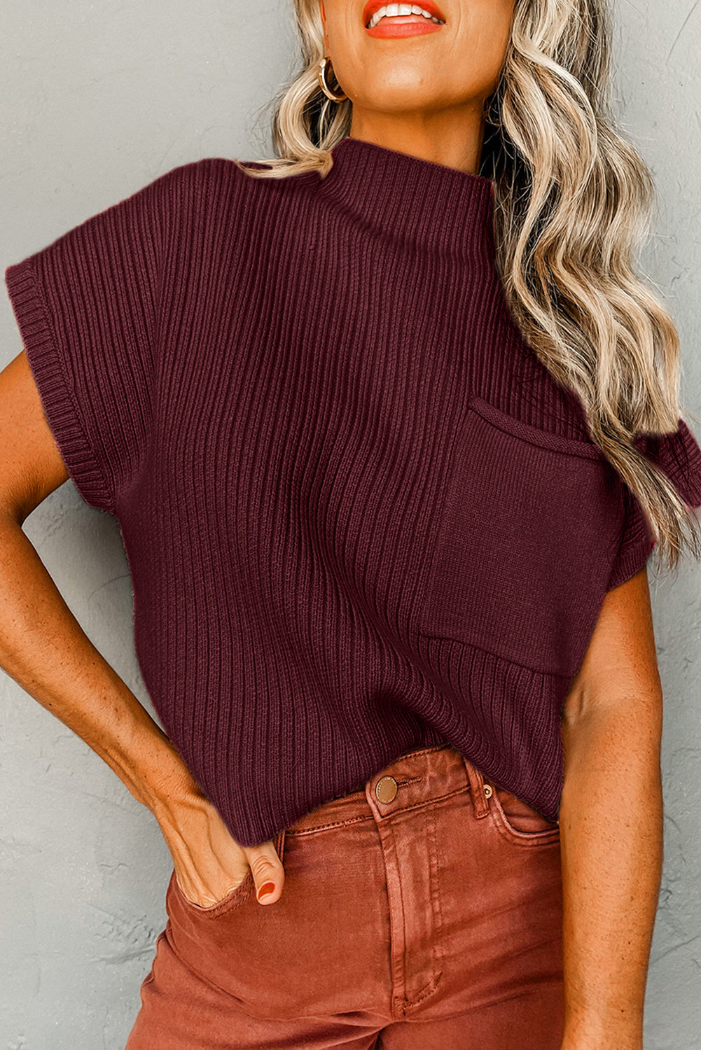 Mommas Hive oatmeal ribbed knit short sleeve sweater with patch pockets, casual and cozy short-sleeve knit top.