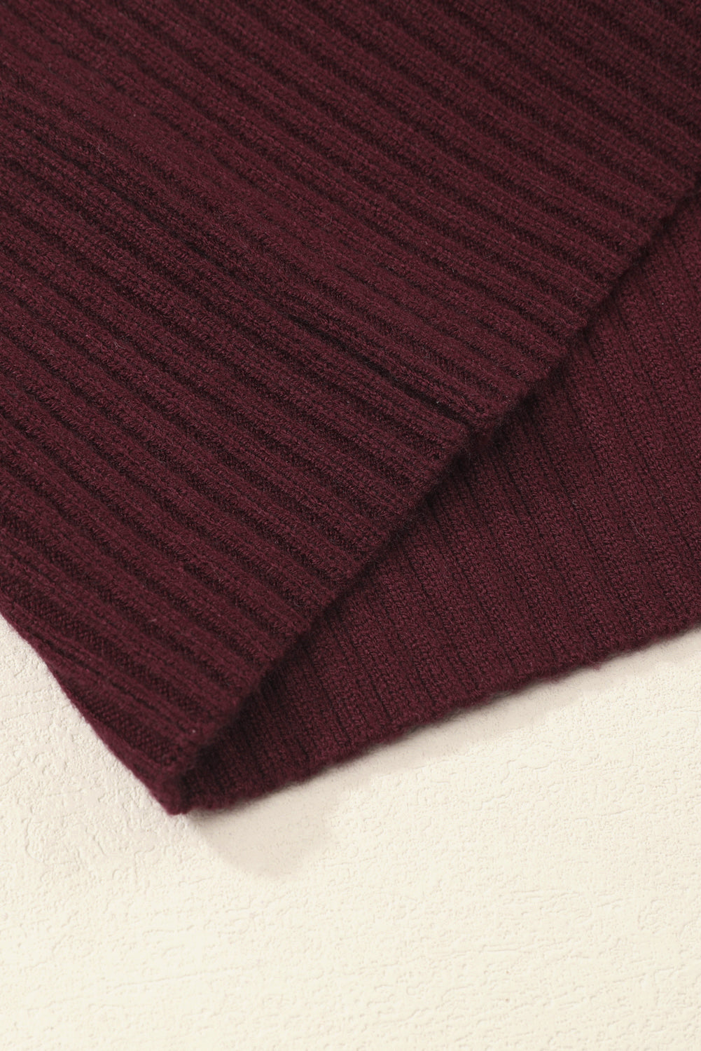 Mommas Hive oatmeal ribbed knit short sleeve sweater with patch pocket, made of viscose, polyester, and polyamide.