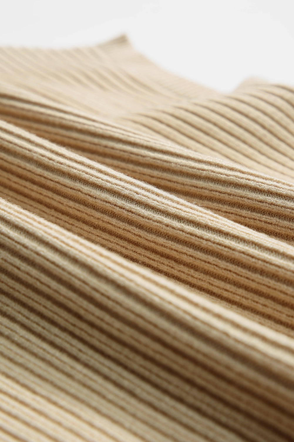 Shewin oatmeal patch pocket ribbed knit short sleeve sweater, close-up of beige short-sleeve knit top with patch pocket detail