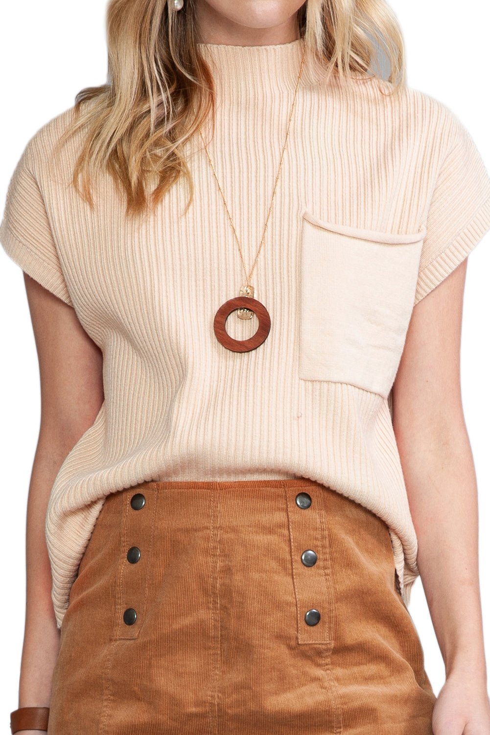 Shewin oatmeal patch pocket ribbed knit short sleeve sweater, cozy and casual, shown on a model in a neutral setting.