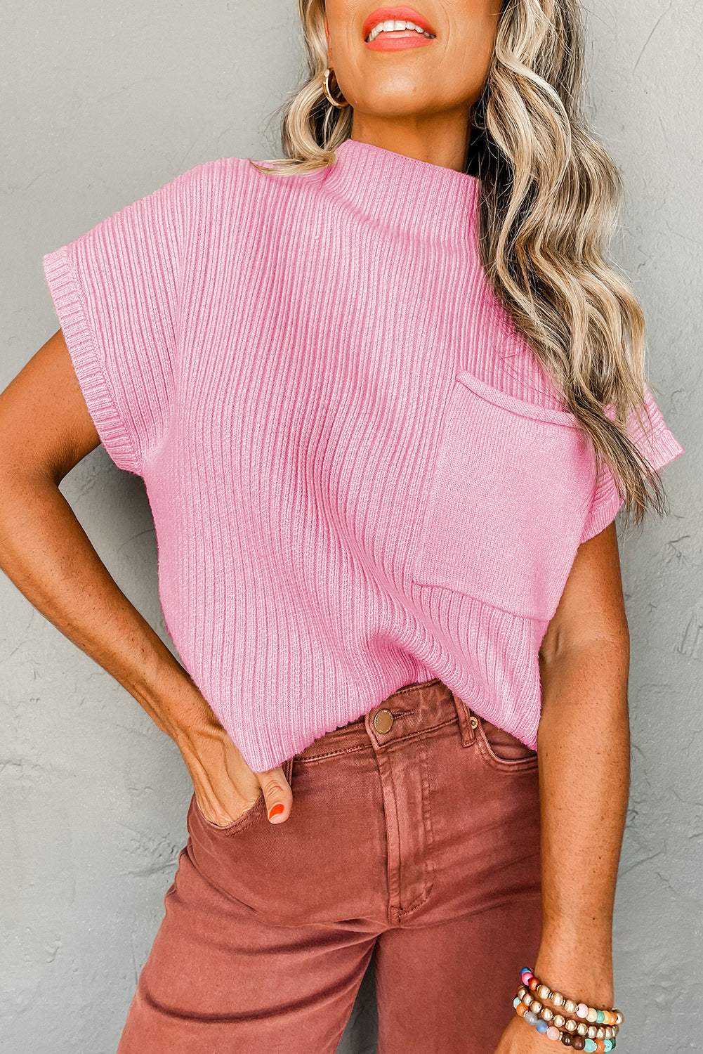 Shewin oatmeal patch pocket ribbed knit short sleeve sweater, casual knit top with patch pocket detail and ribbed texture.