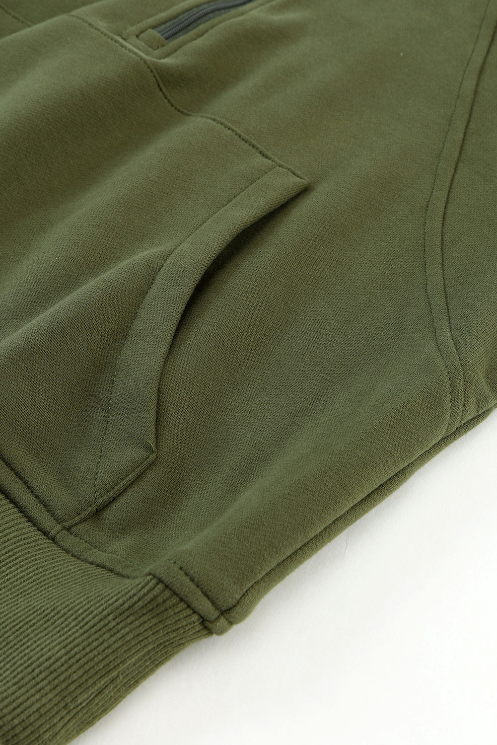 Brown Shewin zip-up sweatshirt with stand collar and thumbhole sleeves, casual and comfortable for everyday wear.