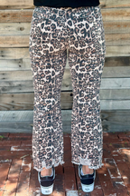 Sterling Kreek Hear Me Roar jeans in size 17-18, featuring a stylish denim design with a bold roar graphic on the back.