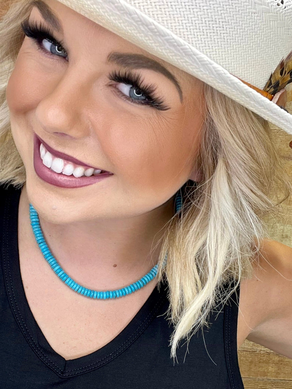 Texas True Trends Fort Worth Short Necklace featuring a delicate chain and minimalist design.